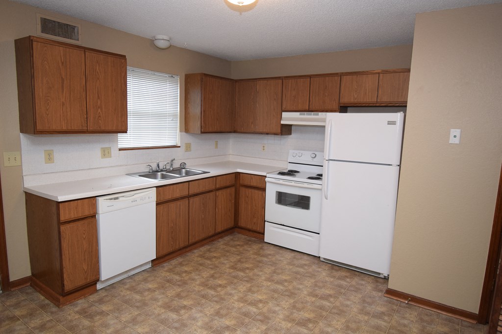 Millwood Apartments And Townhomes, 204258 Woods Chapel Road, Blue